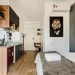 Hmo - Estudios Completos Em Predio C/ Piscina