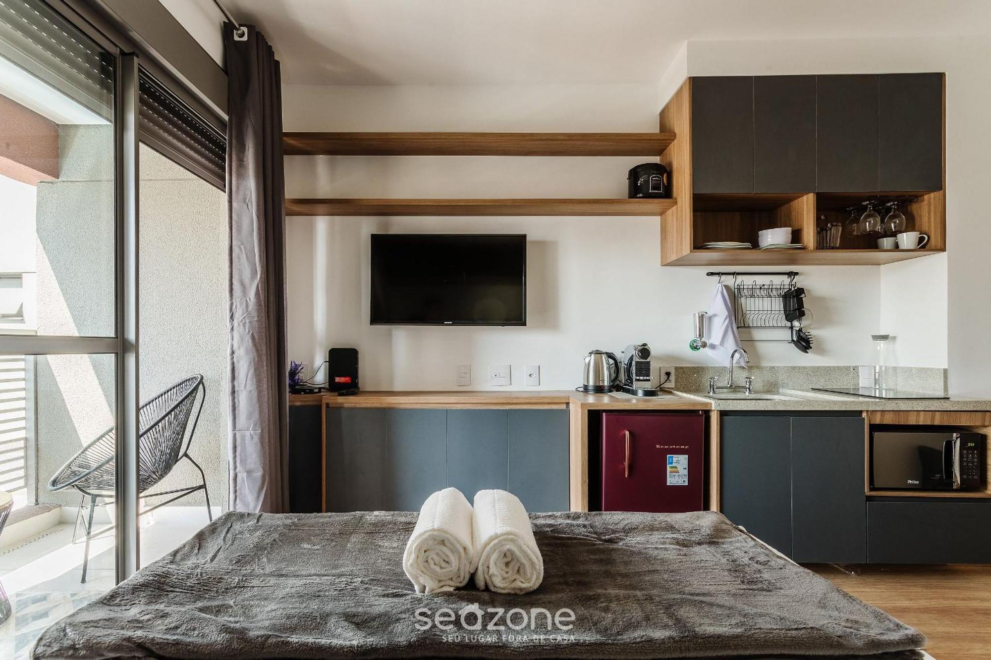 Apartamento Hmo - Estudios Completos Em Predio C/ Piscina